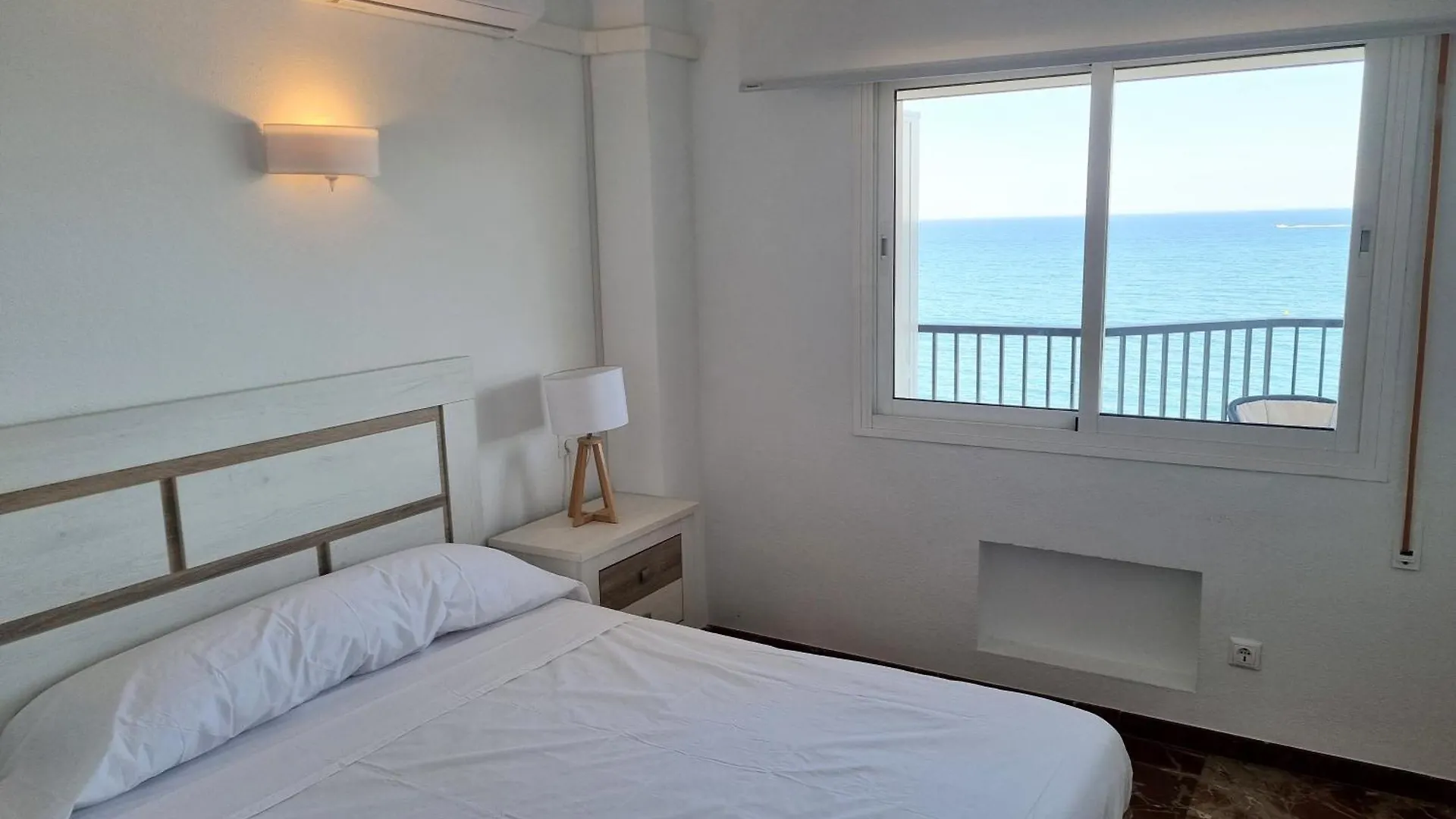 Las Antillas II Front Sea Views Pool Fuengirola 0*,