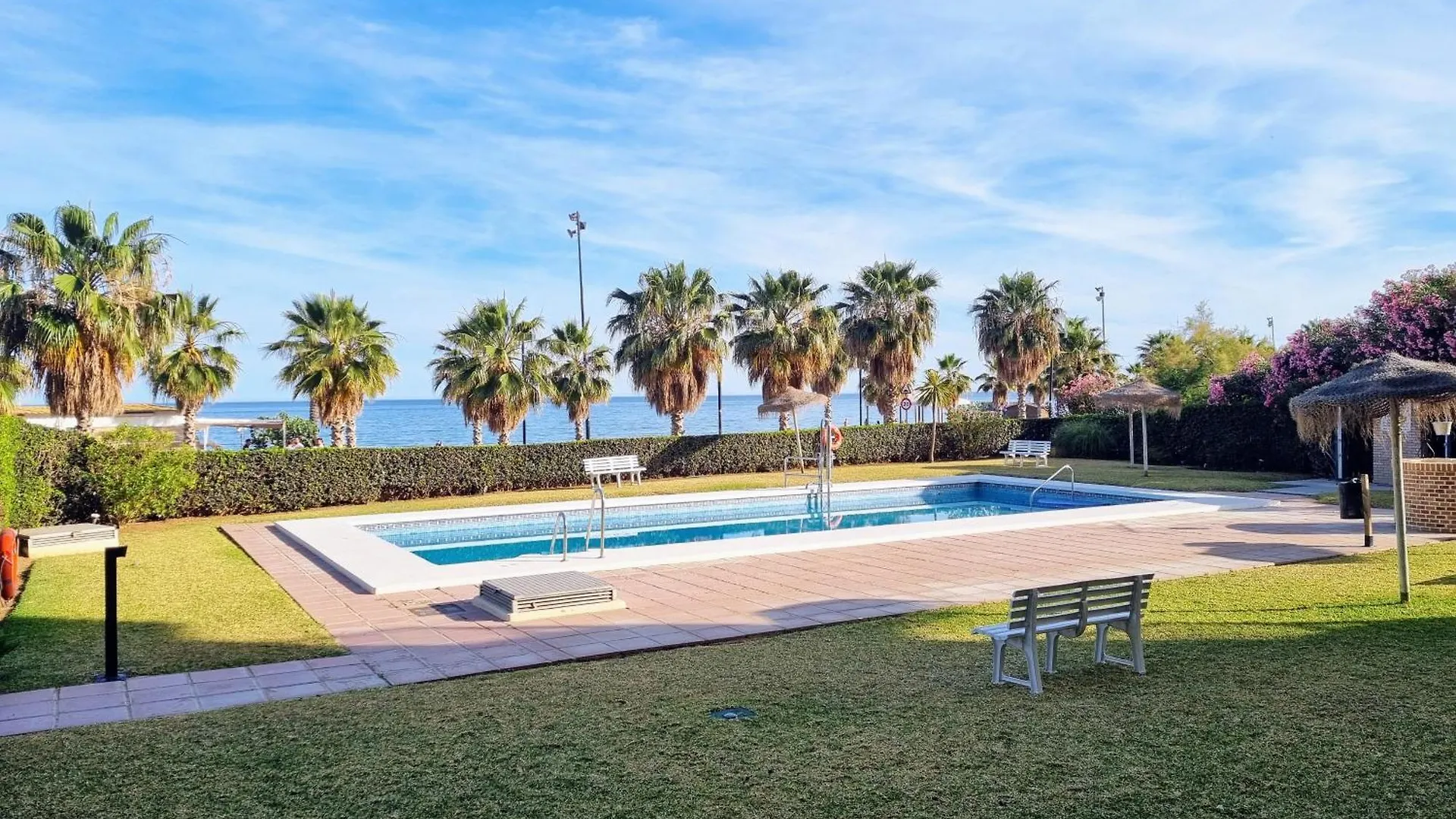 Las Antillas II Front Sea Views Pool Fuengirola